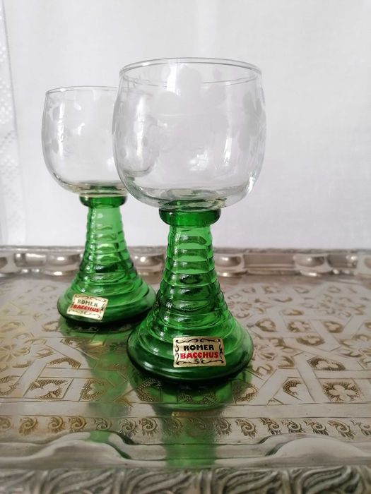 Келихи та чарки вінтаж