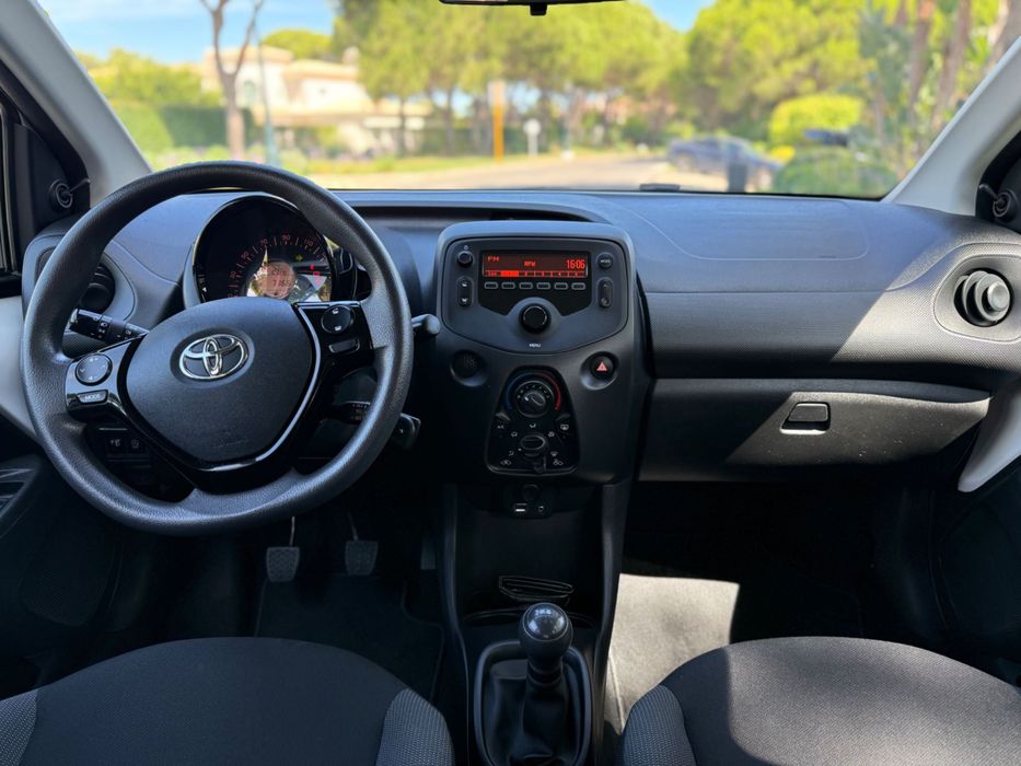 TOYOTA Aygo Garantia Toyota até 2031 -  1.0 Gasolina • 12/2021 • 71.661 km