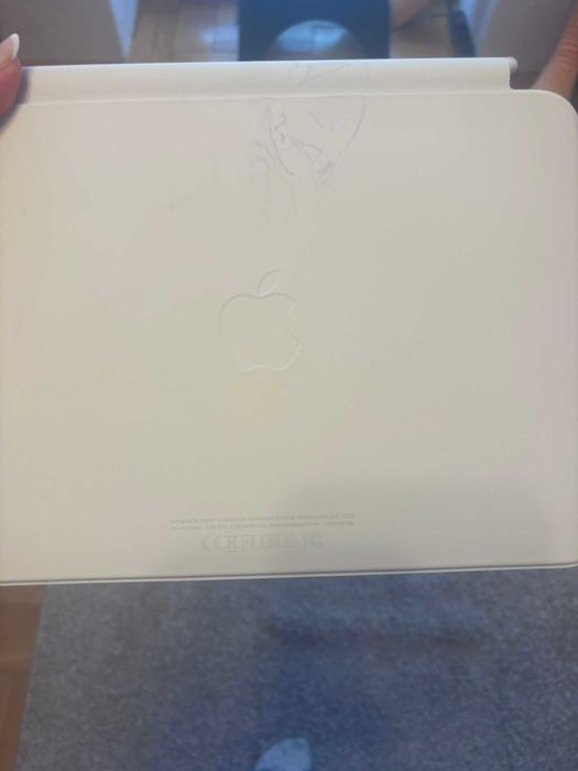 Apple Magic Keyboard Folio klawiatura do iPada