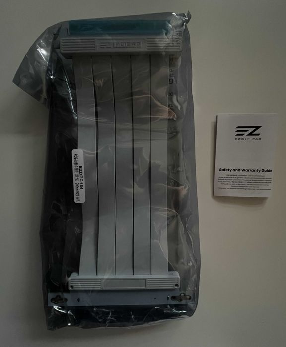 Riser PCIE4.0 20 cm kątowy EZDIY-FAB