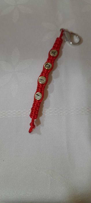 Pulseiras e porta chaves macrame