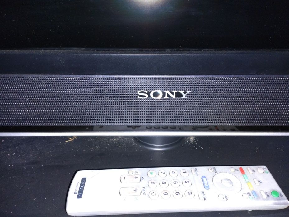 Vendo TV Sony LCD  impecável