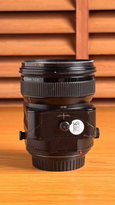 Canon TS-E 45 mm 2.8 stan BARDZO DOBRY