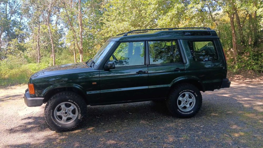 Land Rover Discovery impecável