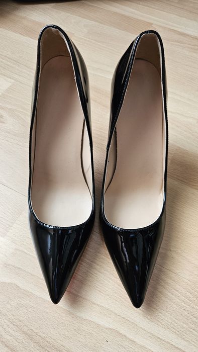 Szpilki nr 46 czarne lakierki - nowe