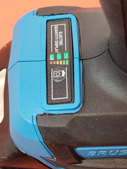 Wiertarko-wkrętarka akumulatorowa Makita