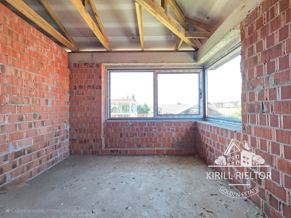 Продажа просторного дома на тихой улице в городке "Золотые Ключи"