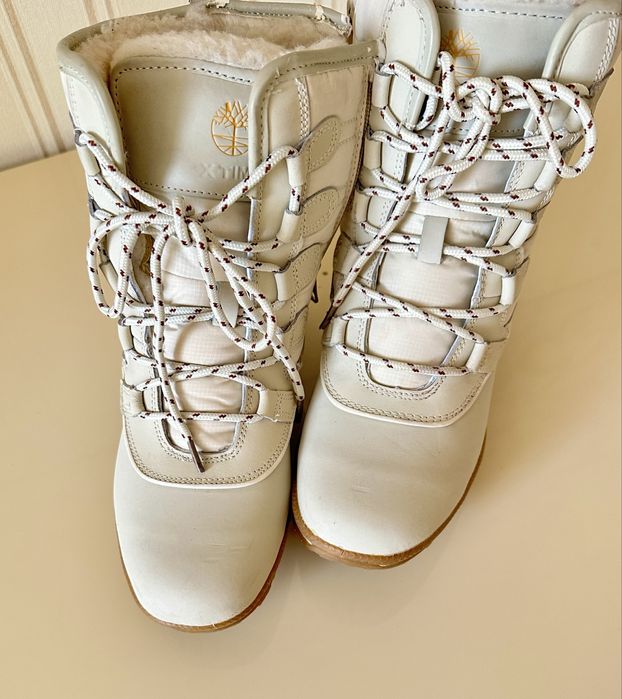 Ботинки зимові жіночі