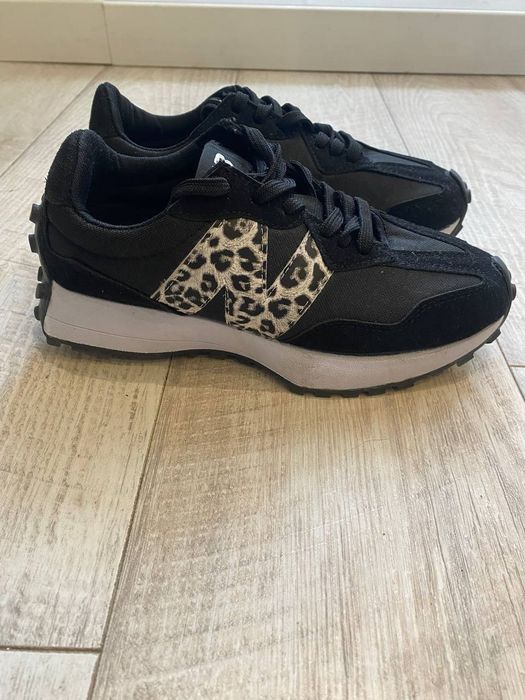 Кросівки жіночі new balance