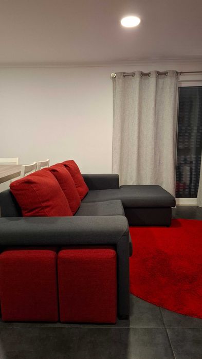Sofá com chaise long - 3 lugares