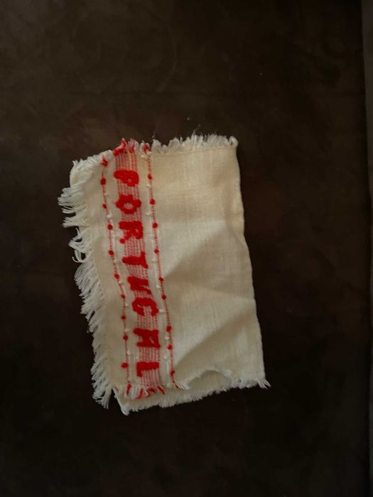 paninho bordado com letras portugal