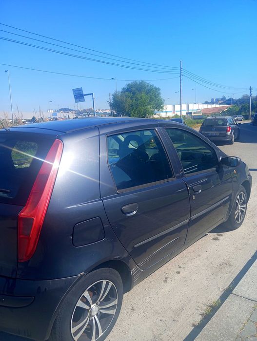 Fiat Punto 1.2. ano 2001