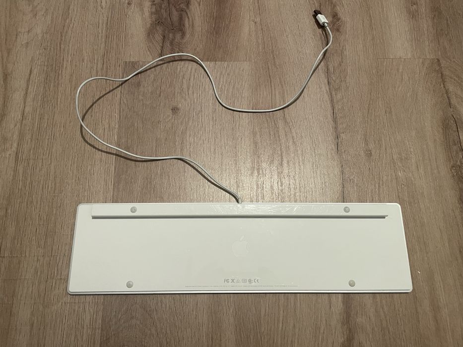 Teclado Apple com numpad e USB449116685373941762