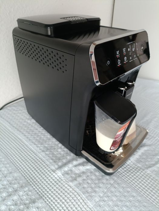 Кавоварка philips 3200 / EP2231