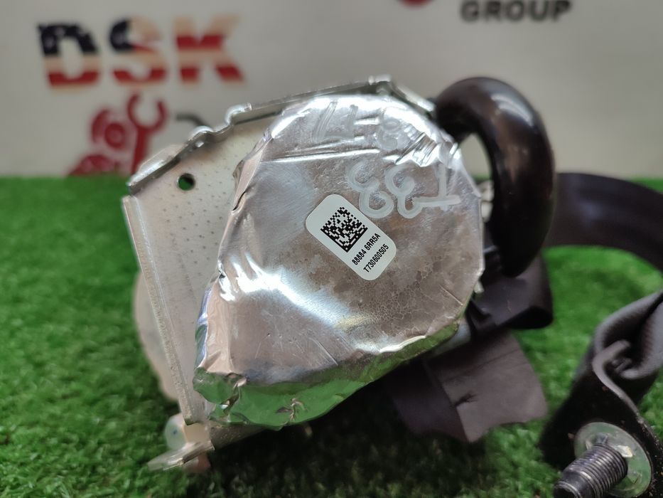 Пасок безпеки задній Nissan rogue t33 разборка ніссан рог т33