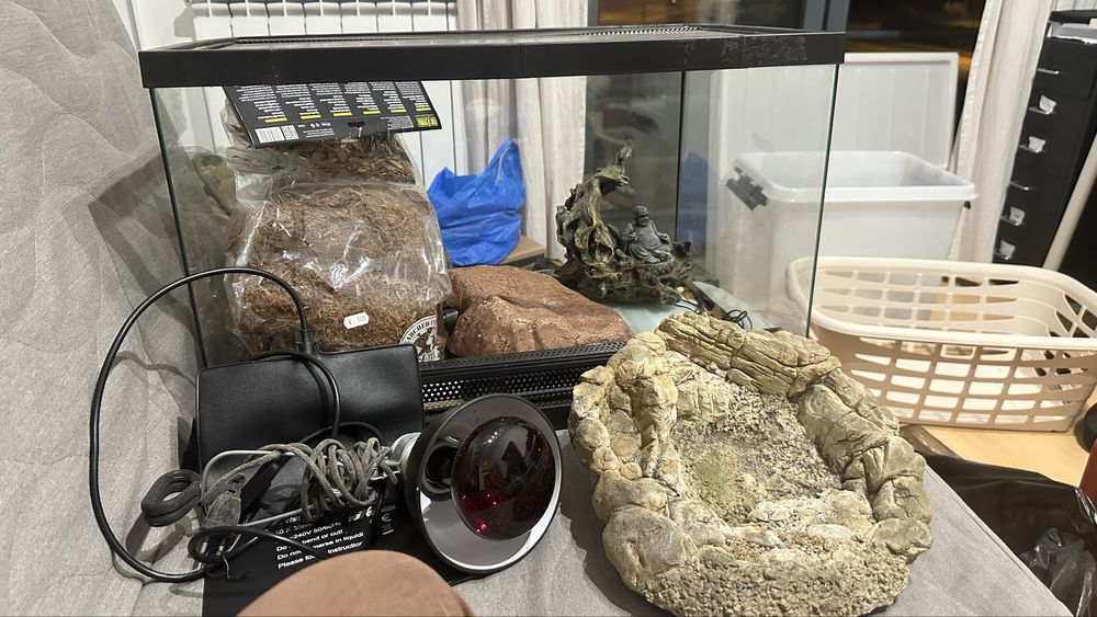 Terrario para cobra feito a medida