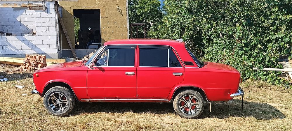 Автомобіль продам