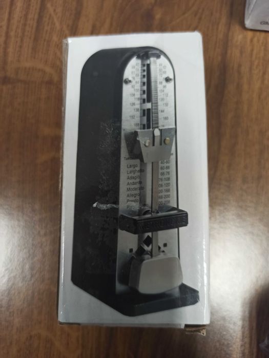 Metrônomo analógico