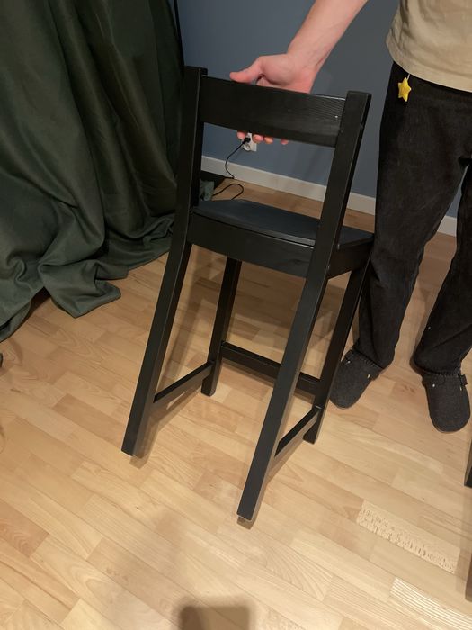 komplet 2 czarnych hokerów wysokich stołków IKEA NORDVIKEN