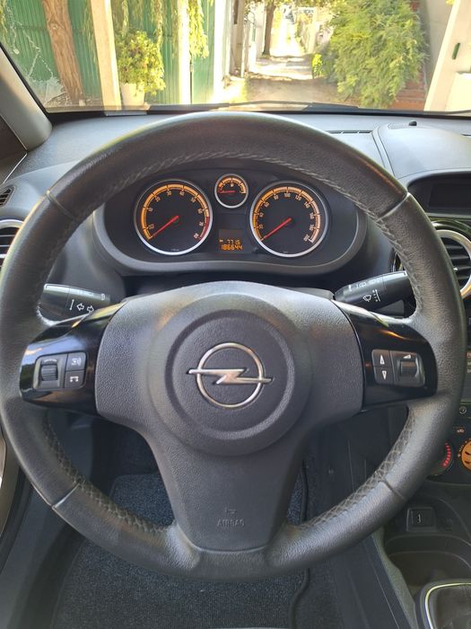 Opel corsa  1.2  Versão eco