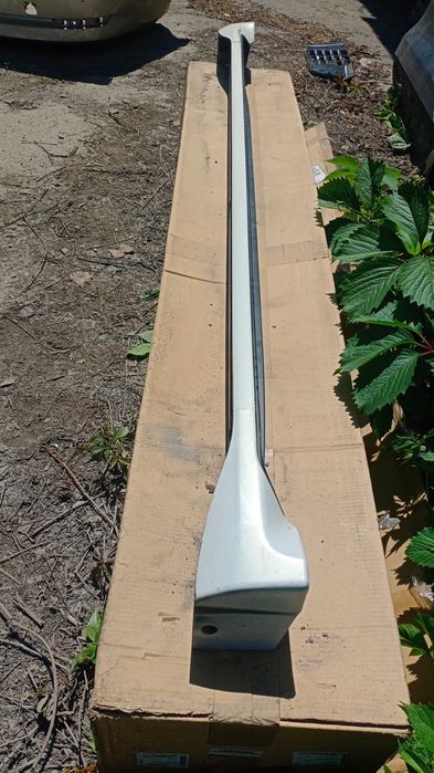 Левая подножка порог Infiniti QX56/QX80 Nissan Patrol/Armada Y62