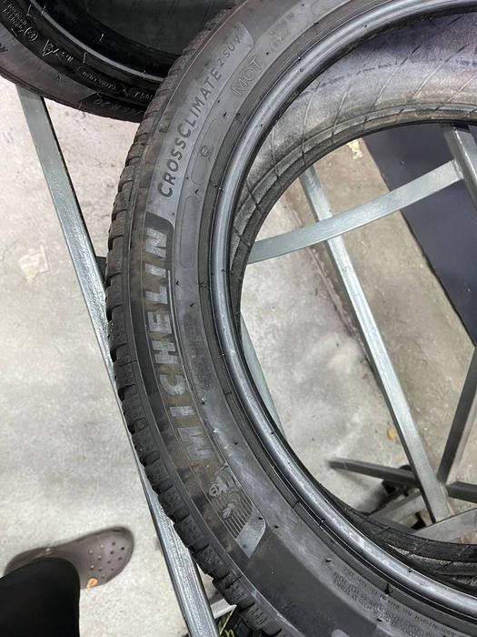Шины БУ 255 45 R 20 Michelin CROSSCLIMATE 2 suv MGT Всесезон Комплект