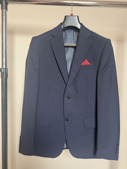 Garnitur męski Pako Lorente, slim fit, granatowy, pokrowiec