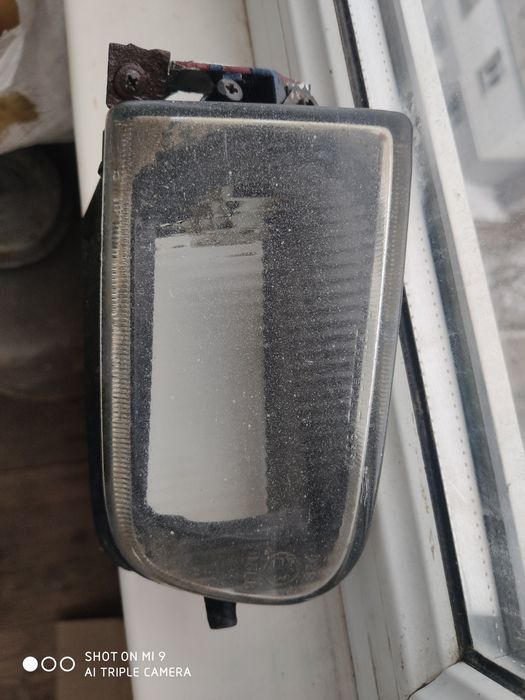 Продам ліве скло протитуманки BMW M5 E39 1995-2000 років