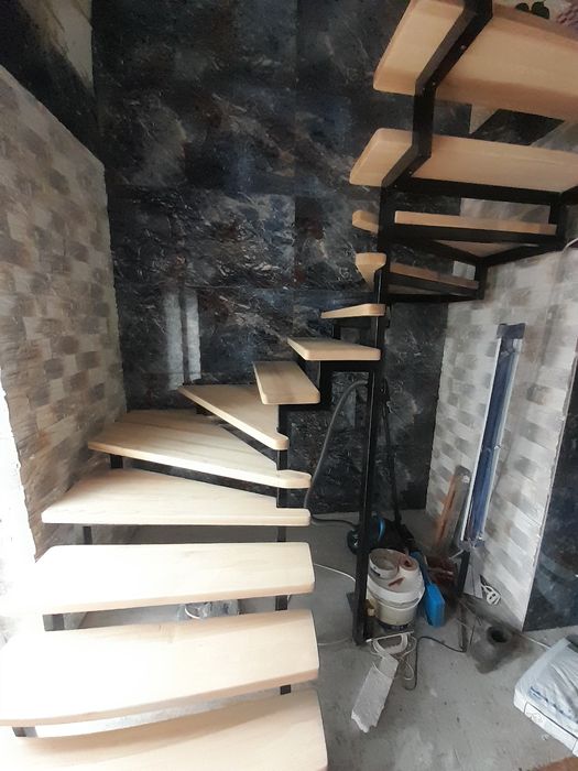 Schody na konstrukcje metalowe