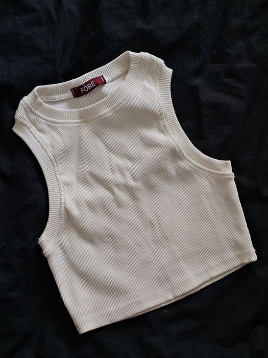 Krótki crop top XS-S