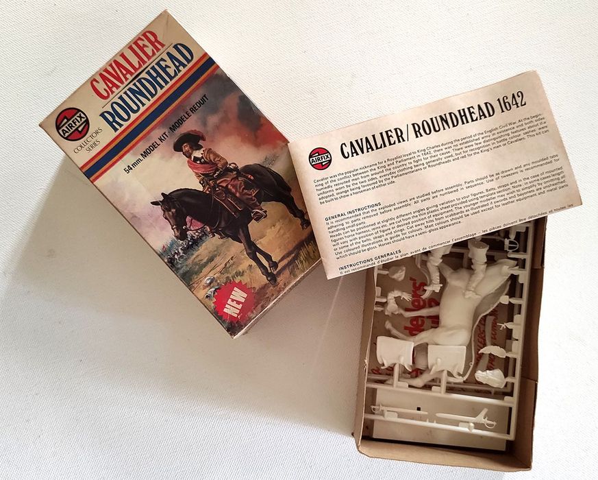 Cavalier/Roundhead - Airfix 54mm Model Kit