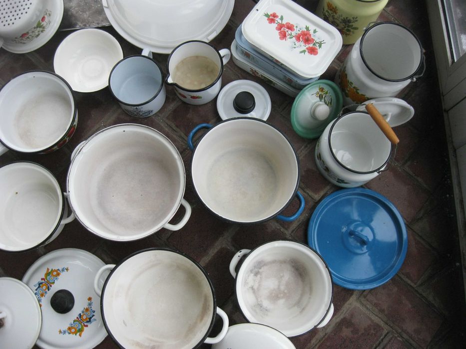 Продам кастрюли эмалированные