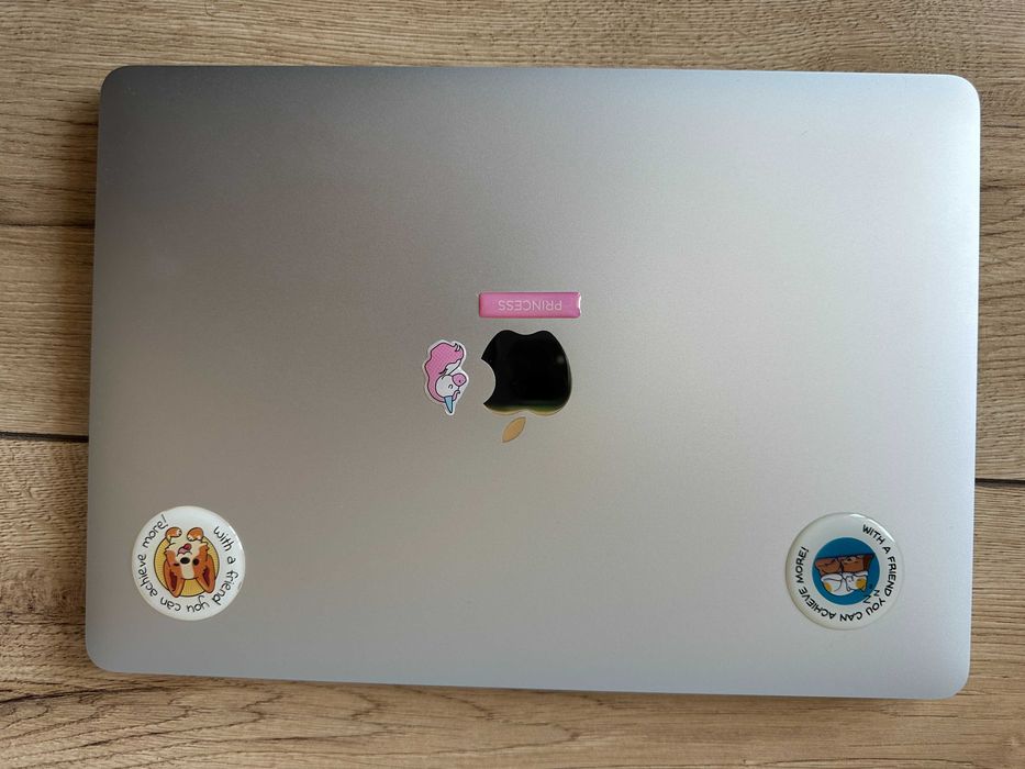 Apple MacBook Pro 13 2020 i5 16GB RAM 512GB SSD A2251