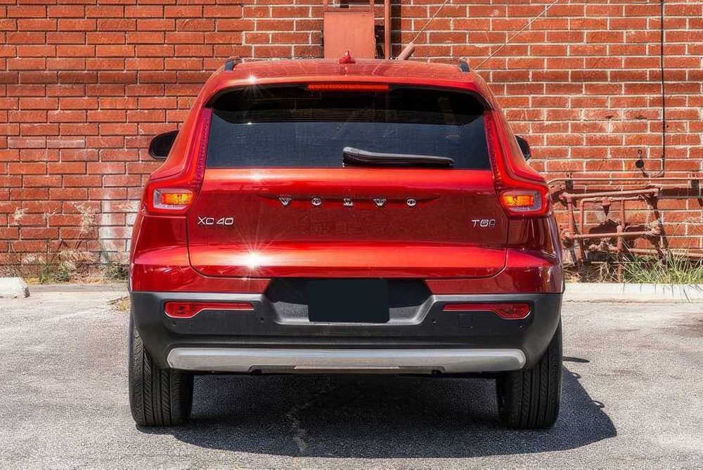 Volvo XC40 T5 Momentum      2019