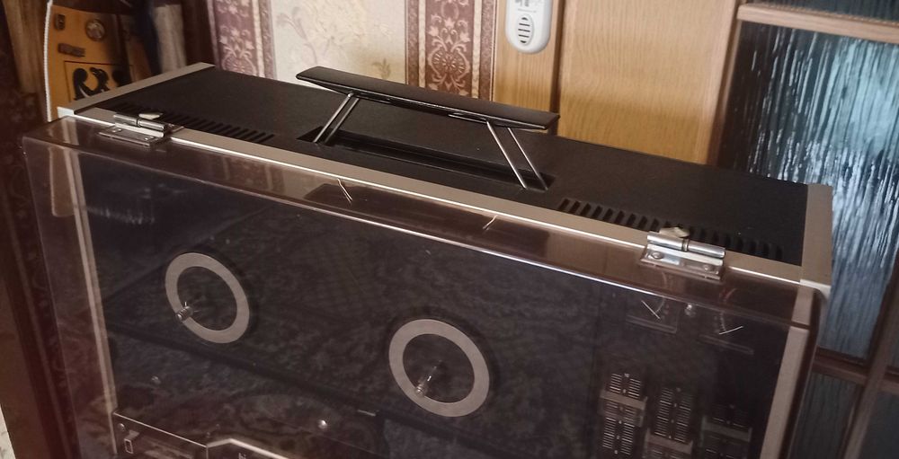 Магнітофон бабінний PHILIPS N4510, 3 мотори, 3 головки чудовий стан.