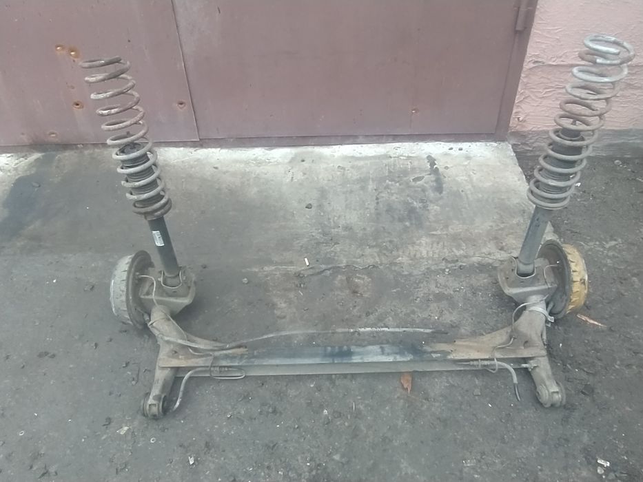 Продам заднию. Балку ВАЗ взборе.