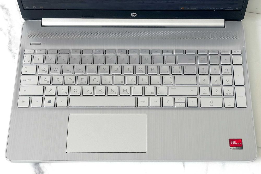 Швидкий ноутбук 15s Ryzen 5 5500 16/512ГБ, АКБ 4-6 годин