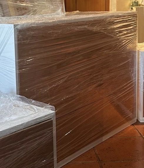 Comoda usada dois meses