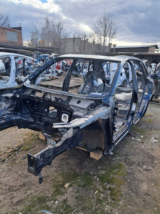 Audi Q3 F3 Ауди Ку3 2019-2025 четверть передняя задняя с разборки