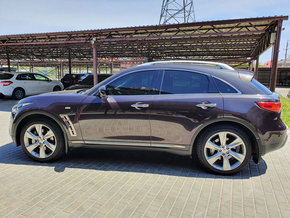 Infiniti FX 37S продам