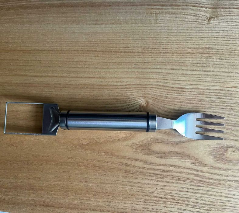 Нож для нарезки арбуза в форме мельницы