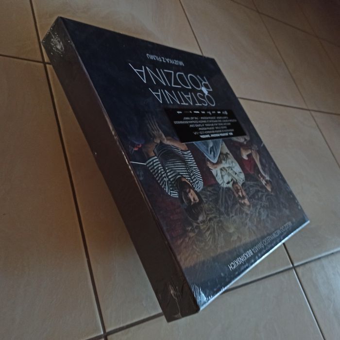 Box: Ostatnia Rodzina 3xLP+7"+2xCD; mint/folia