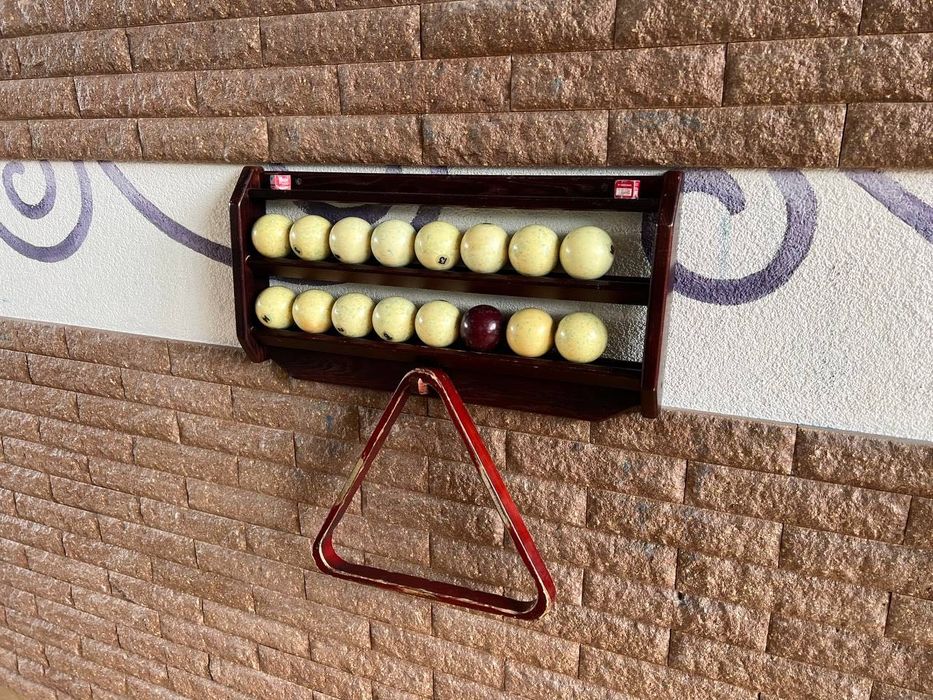 Продам більярдний стіл