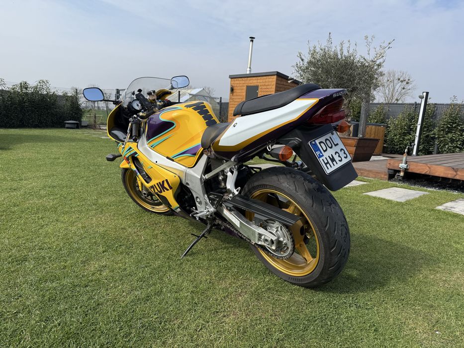 Suzuki GSX-R 600 tylko 5200 km