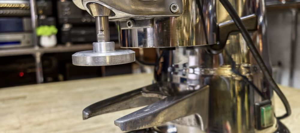 Професійна кавомолка Carimali