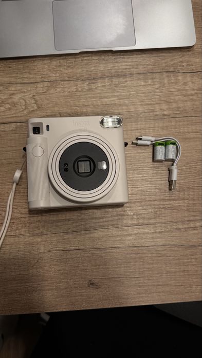 Камера миттєвого друку Fujifilm instax SQ1 white