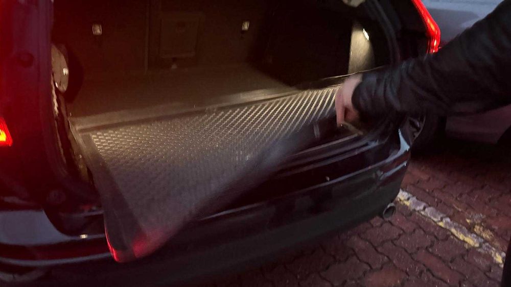 Proteção de porta-bagagens Volvo V60