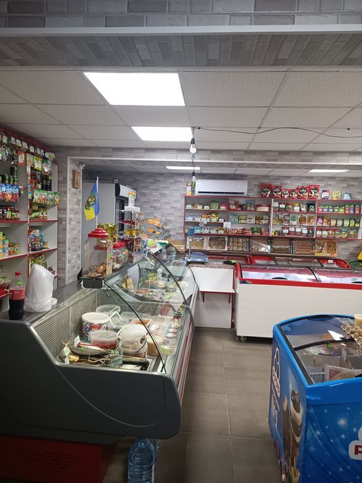 Продам приміщення під магазин