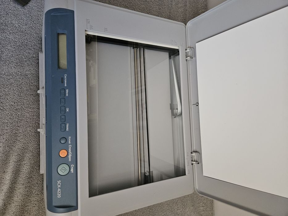 МФУ Samsung SCX-4220