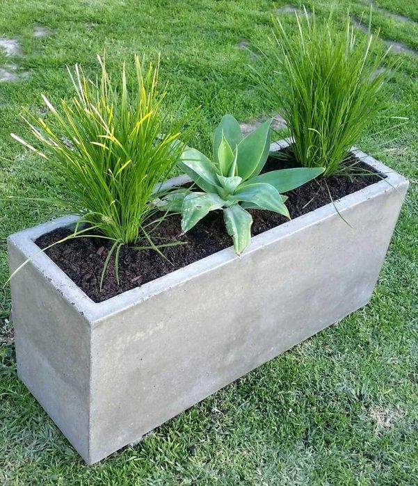 Vasos de cimento e outros materiais